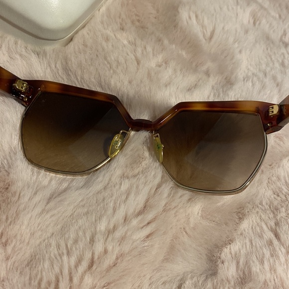 Chloe Universal Fit Dafne Hexagonal Sunglasses - Picture 5 of 7